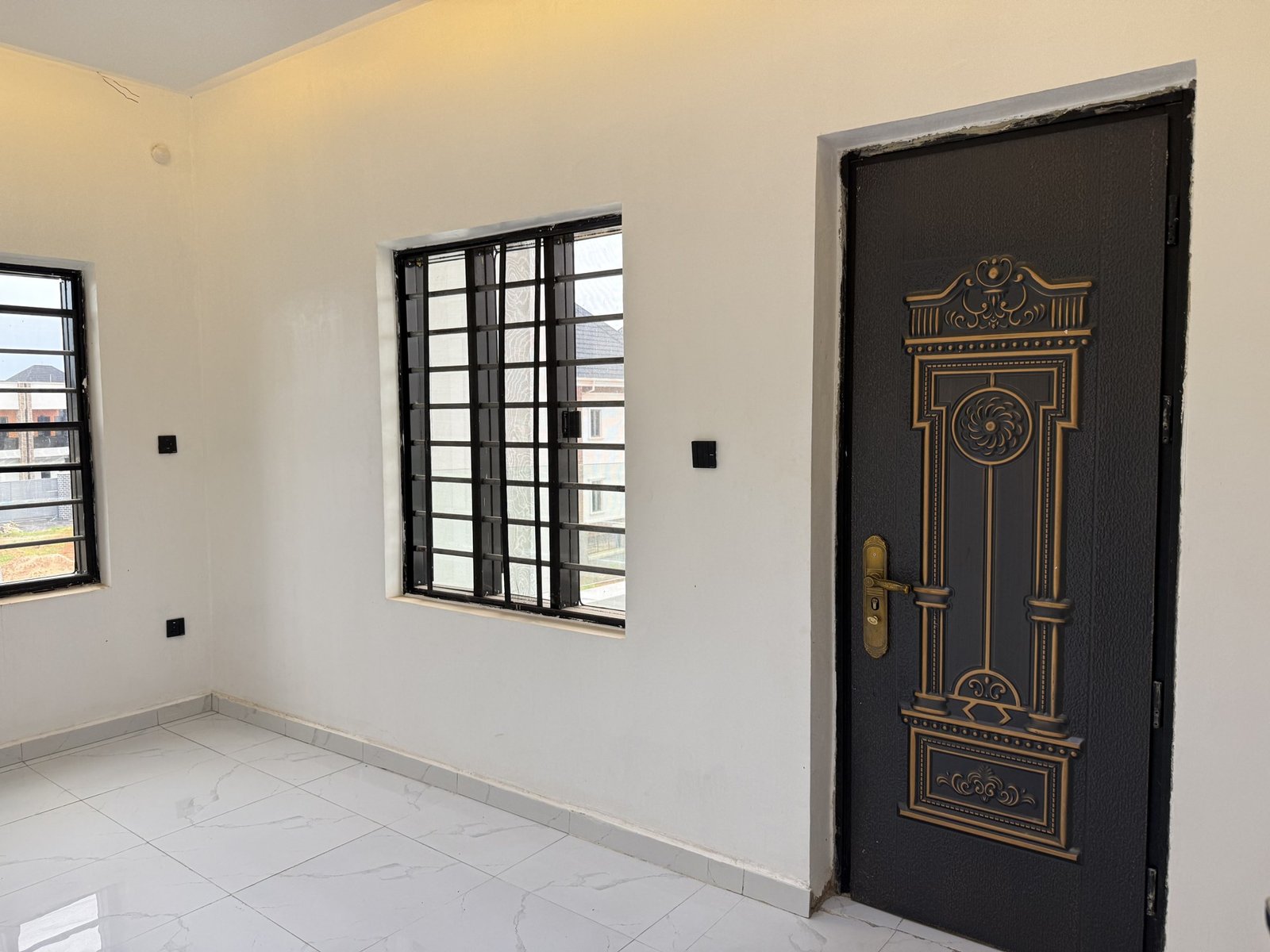 Luxury 4 bedroom Duplex photo 23