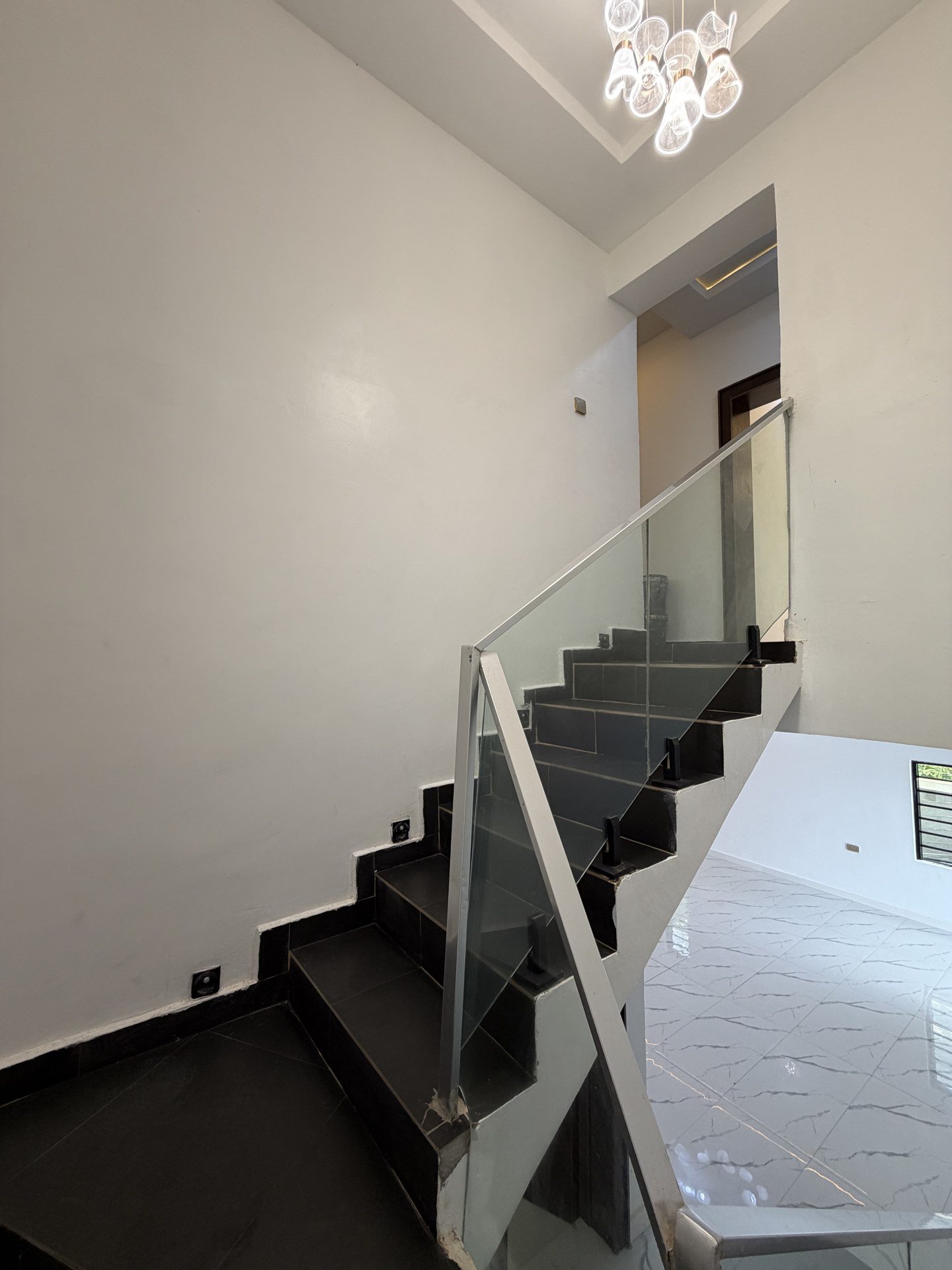 Affordable 4-bedroom Duplex with Gatehouse photo 10