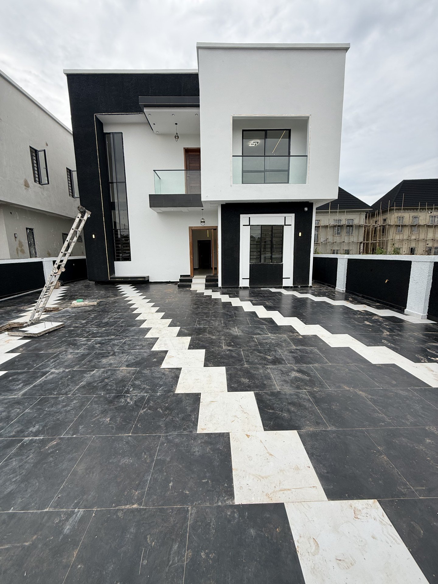 Luxury 4bedroom Duplex with Bq photo 1