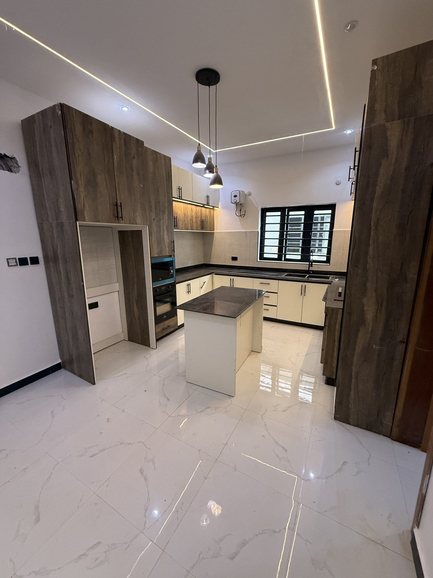 Luxury 4bedroom Duplex with Bq photo 4