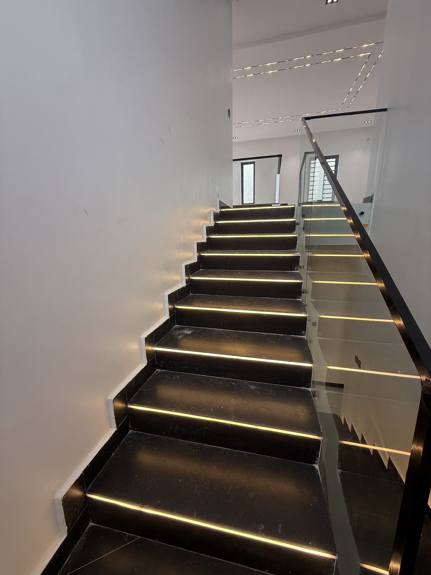 Luxury 4bedroom Duplex with Bq photo 6