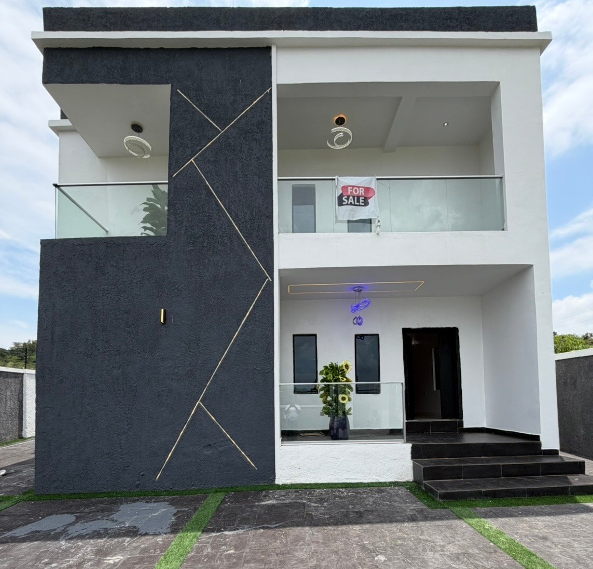 Affordable 4-bedroom Duplex with Gatehouse photo 1